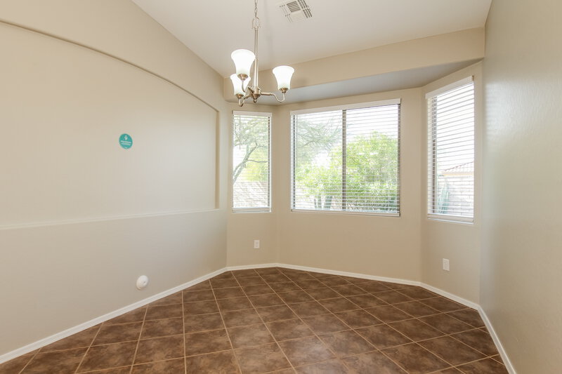 2,525/Mo, 12137 W Dove Wing Way Peoria, AZ 85383 Dining Room View
