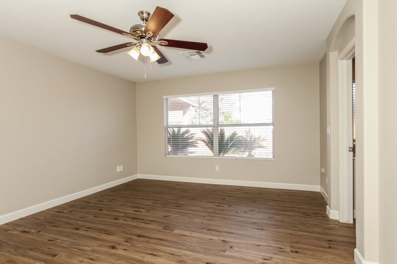 2,580/Mo, 824 E Rose Marie Ln Phoenix, AZ 85022 Main Bedroom View