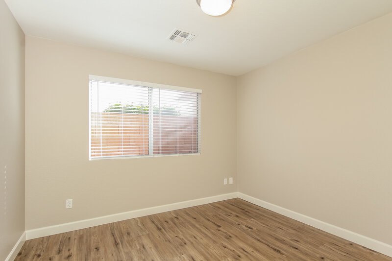 2,580/Mo, 824 E Rose Marie Ln Phoenix, AZ 85022 Bedroom View 3