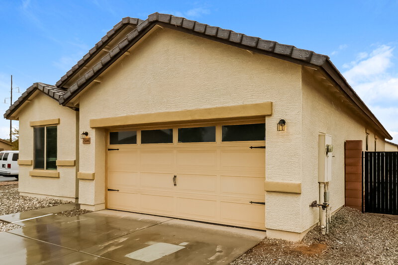 1,890/Mo, 25446 W Carson Dr Buckeye, AZ 85326 Front View