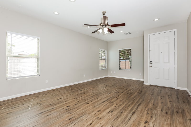 2,030/Mo, 1352 E Clifton Ave Gilbert, AZ 85295 Living Room View