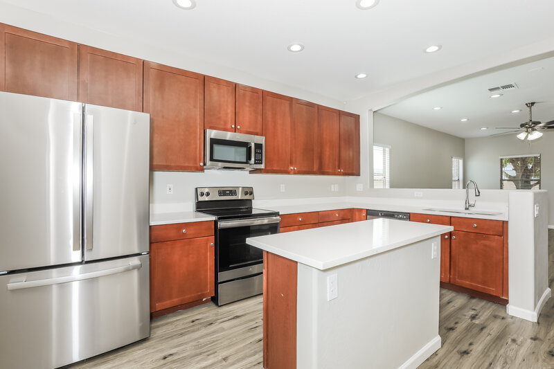 2,030/Mo, 1352 E Clifton Ave Gilbert, AZ 85295 Kitchen View