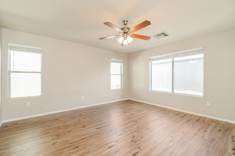 2,200/Mo, 1469 S Hawk Ln Gilbert, AZ 85296 Main Bedroom View