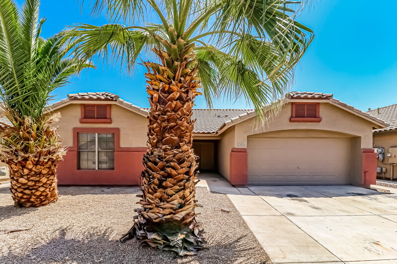 2,405/Mo, 17205 N Chance Dr Surprise, AZ 85374 External View