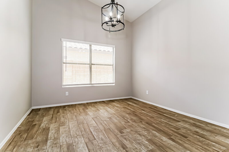2,405/Mo, 17205 N Chance Dr Surprise, AZ 85374 Dining Room View