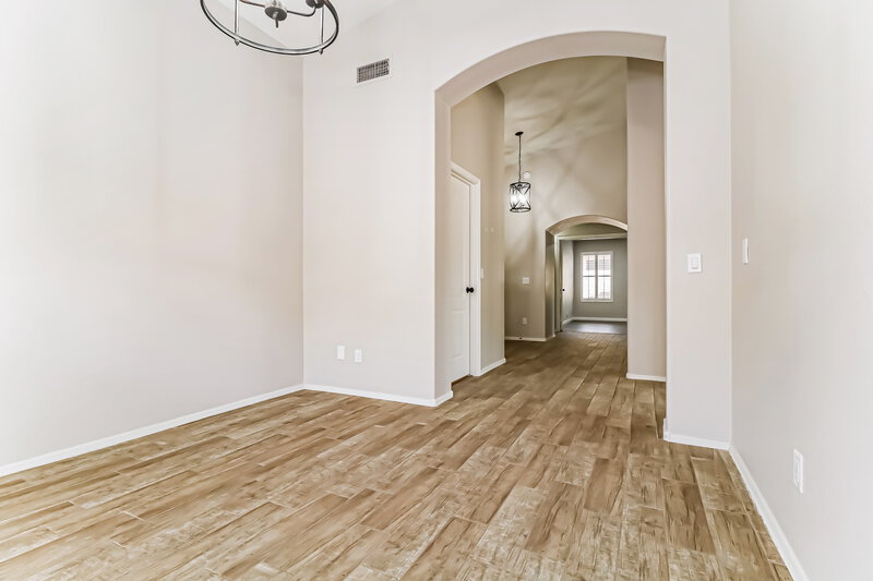 2,405/Mo, 17205 N Chance Dr Surprise, AZ 85374 Dining Room View 2