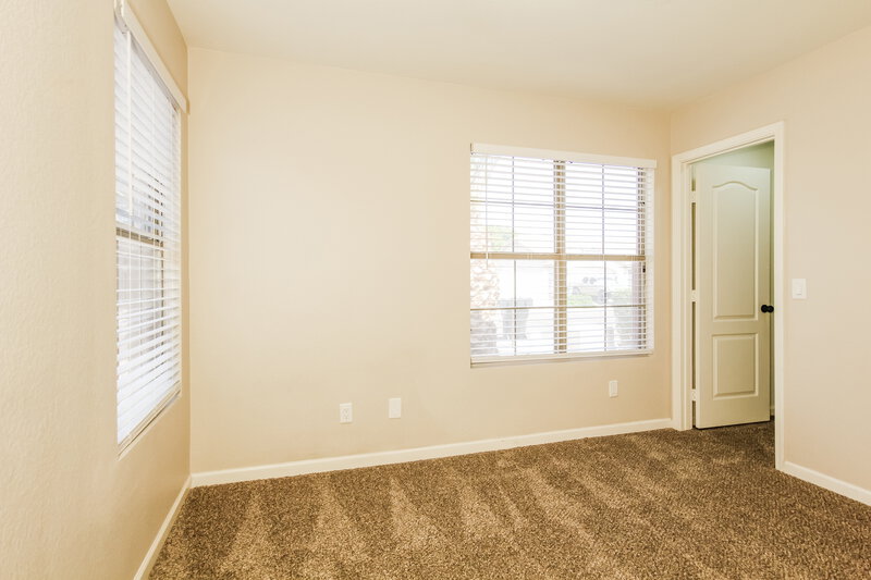 2,280/Mo, 17205 N Chance Dr Surprise, AZ 85374 Bedroom View 3