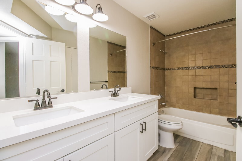 2,705/Mo, 17043 E El Pueblo Blvd Fountain Hills, AZ 85268 Bathroom View