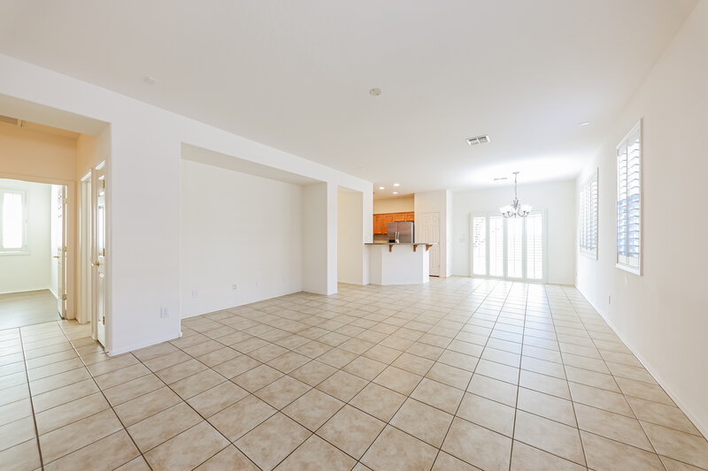 2,100/Mo, 39511 N Prairie Ln Phoenix, AZ 85086 Living Room View