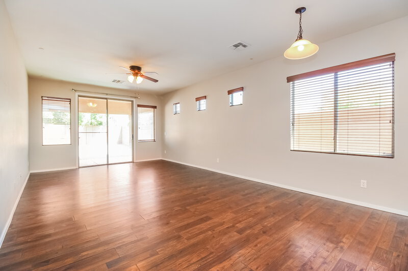 2,315/Mo, 21937 S 214th ST Queen Creek, AZ 85142 Living Room View 2