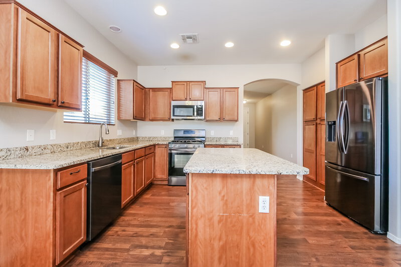 2,315/Mo, 21937 S 214th ST Queen Creek, AZ 85142 Kitchen View