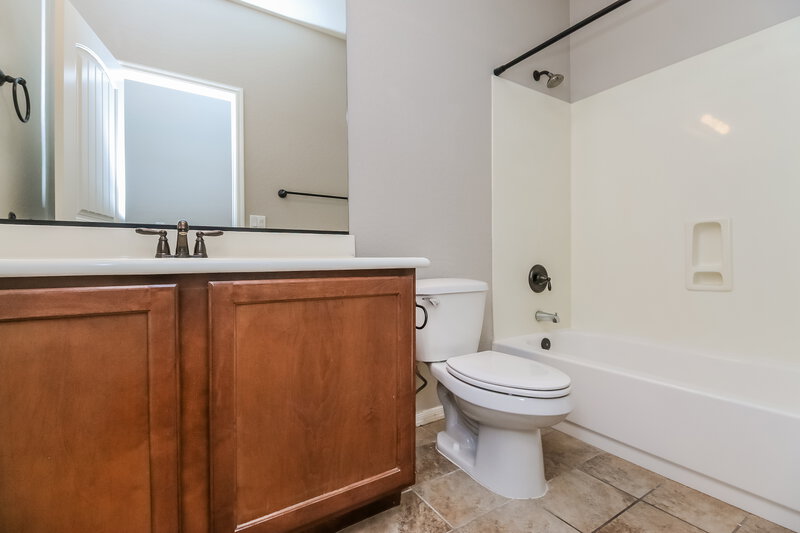2,315/Mo, 21937 S 214th ST Queen Creek, AZ 85142 Bathroom View