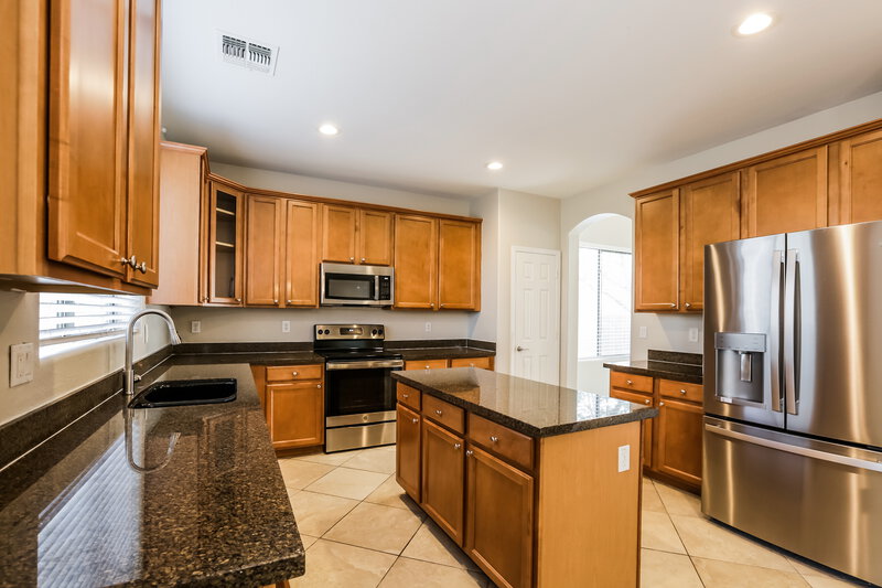 2,710/Mo, 4428 W St Anne Ave Laveen, AZ 85339 Kitchen View