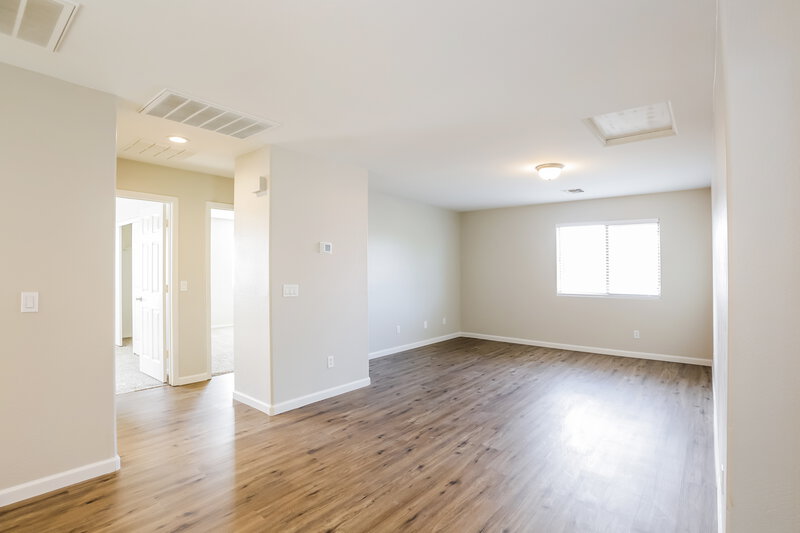 2,710/Mo, 4428 W St Anne Ave Laveen, AZ 85339 Loft View
