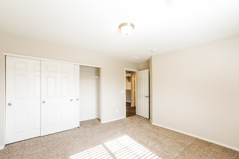 2,710/Mo, 4428 W St Anne Ave Laveen, AZ 85339 Bedroom View 3