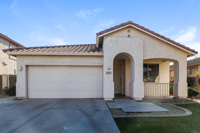 2,035/Mo, 2427 E Glass Ln Phoenix, AZ 85042 External View
