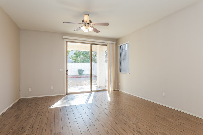 2,035/Mo, 2427 E Glass Ln Phoenix, AZ 85042 Dining Room View