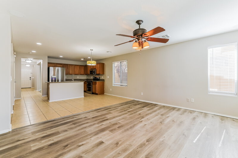 1,760/Mo, 1505 E Lakeview Dr San Tan Valley, AZ 85143 Living Room View