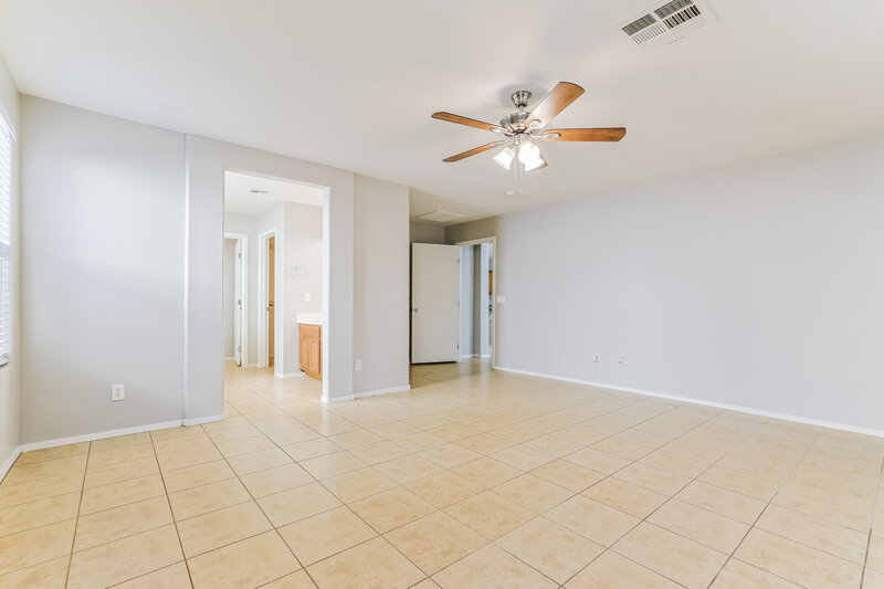 1,760/Mo, 1505 E Lakeview Dr San Tan Valley, AZ 85143 Main Bedroom View