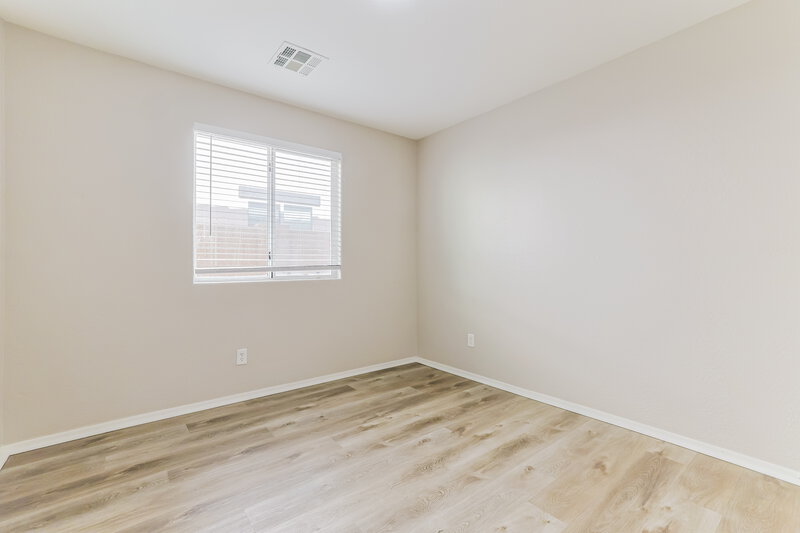 1,760/Mo, 1505 E Lakeview Dr San Tan Valley, AZ 85143 Bedroom View