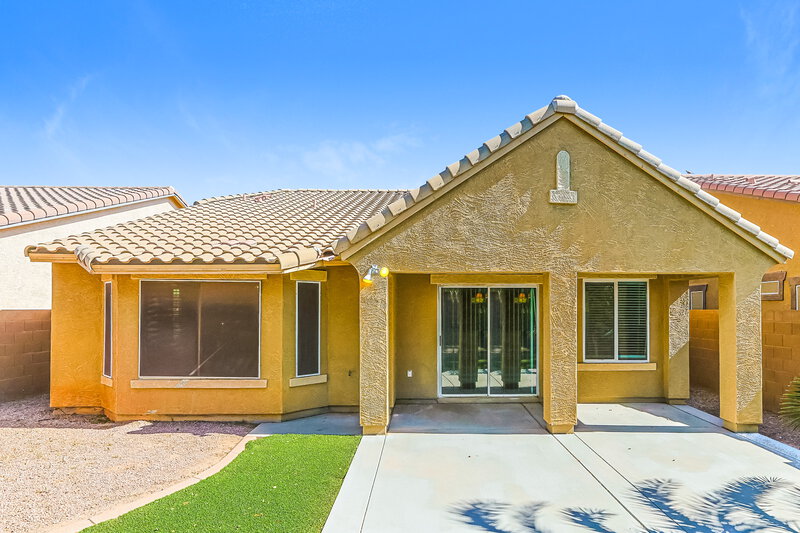 1,760/Mo, 1505 E Lakeview Dr San Tan Valley, AZ 85143 Rear View