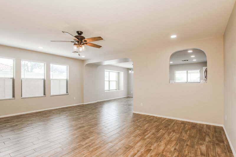 2,035/Mo, 10609 W Via Del Sol Peoria, AZ 85383 Misc View 3