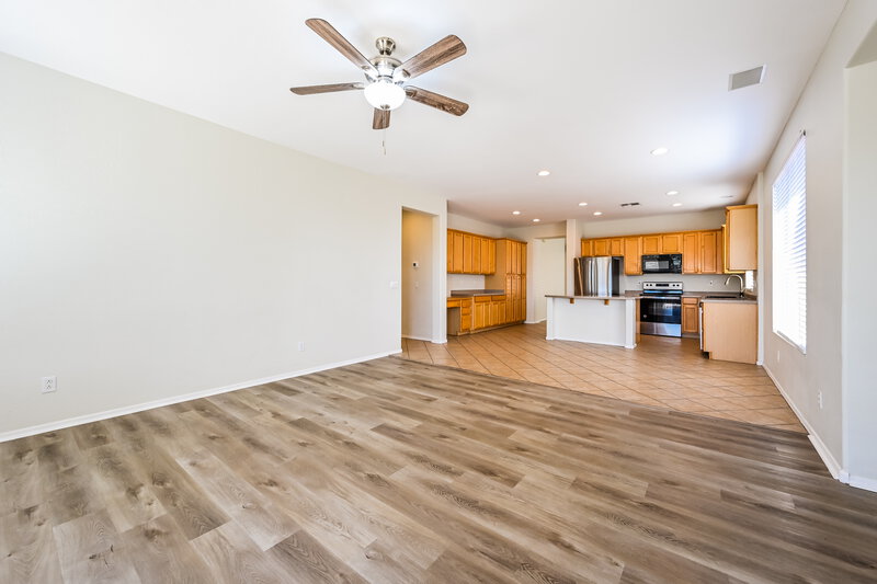 2,165/Mo, 2621 W Medinah Way Anthem, AZ 85086 Dining Room View