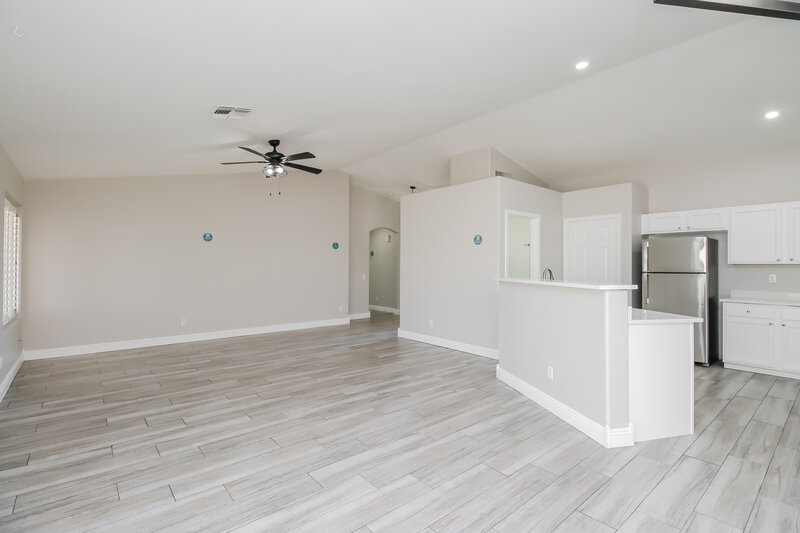 2,285/Mo, 6246 E Portia St Mesa, AZ 85215 Living Room View 3