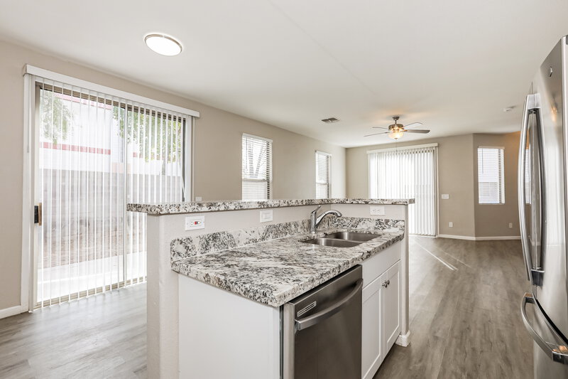 2,090/Mo, 1225 S Mansard Mesa, AZ 85209 Kitchen View
