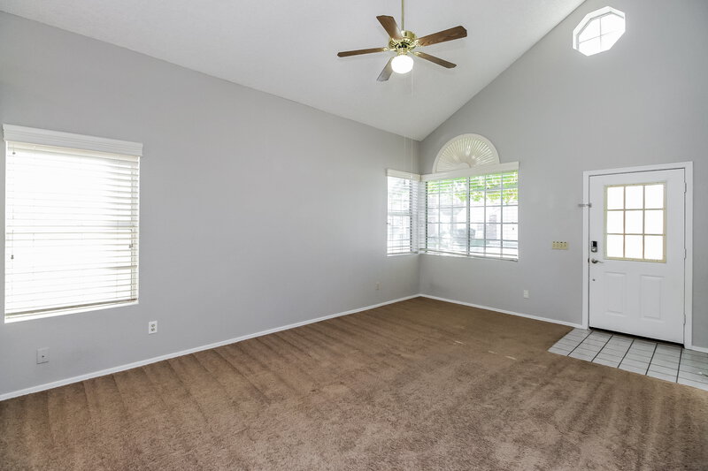 2,325/Mo, 441 S Maple 159 Mesa, AZ 85206 Living Room View