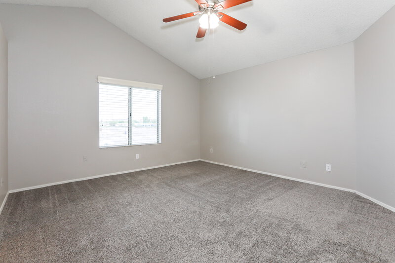 2,015/Mo, 441 S Maple 159 Mesa, AZ 85206 Main Bedroom View