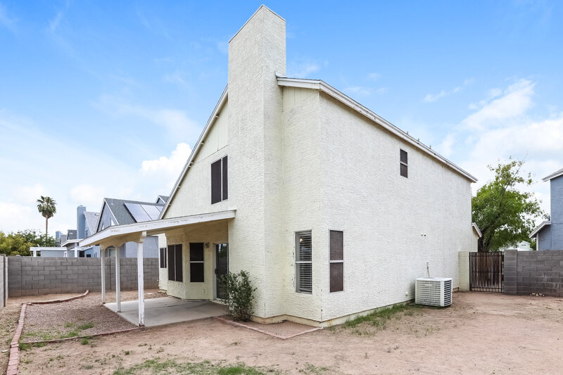 2,015/Mo, 441 S Maple 159 Mesa, AZ 85206 Rear View