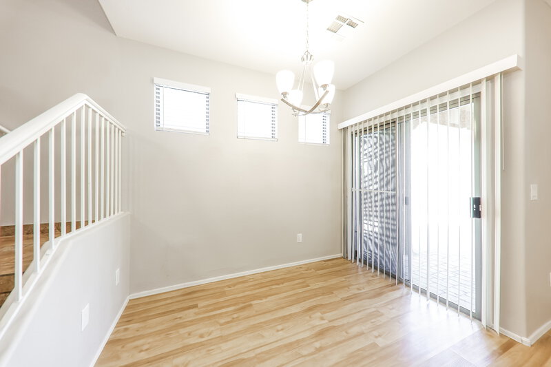 2,300/Mo, 21808 N 40th Pl Phoenix, AZ 85050 Dining Room View