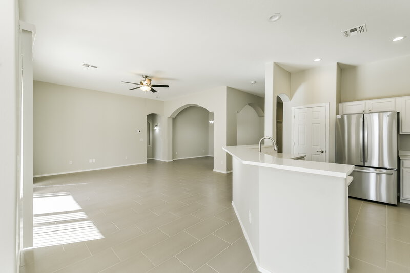 2,525/Mo, 6805 W Lariat Ln Peoria, AZ 85383 Breakfast Nook View 2