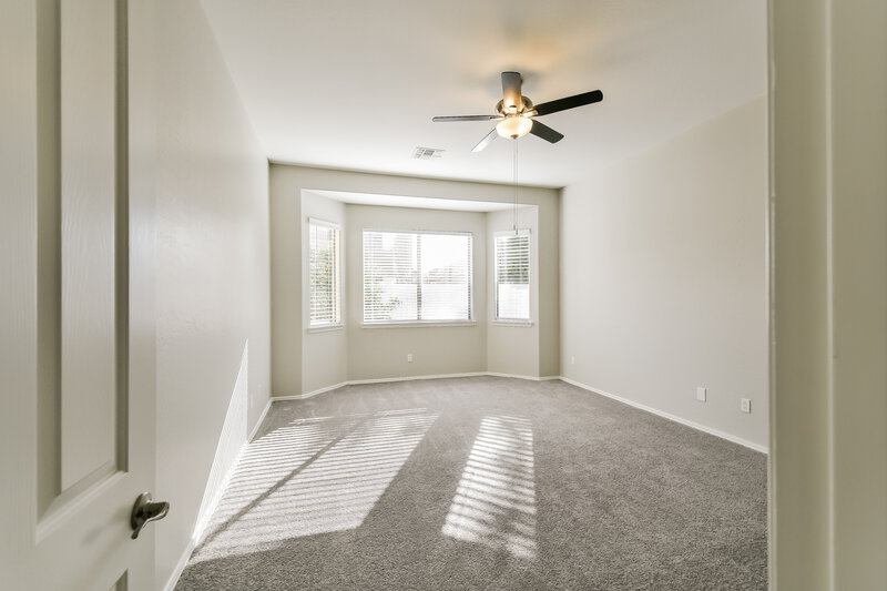 2,525/Mo, 6805 W Lariat Ln Peoria, AZ 85383 Main Bedroom View 2