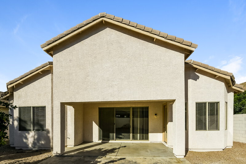 2,525/Mo, 6805 W Lariat Ln Peoria, AZ 85383 Rear View