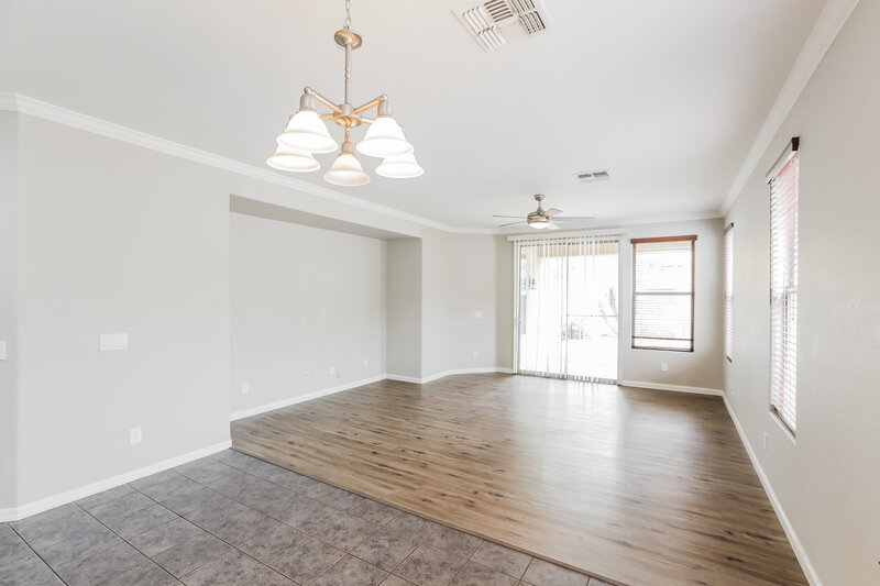 2,100/Mo, 6806 W Evergreen Terrace Peoria, AZ 85383 Dining Room View