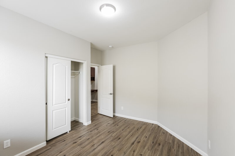 2,100/Mo, 6806 W Evergreen Terrace Peoria, AZ 85383 Bedroom View