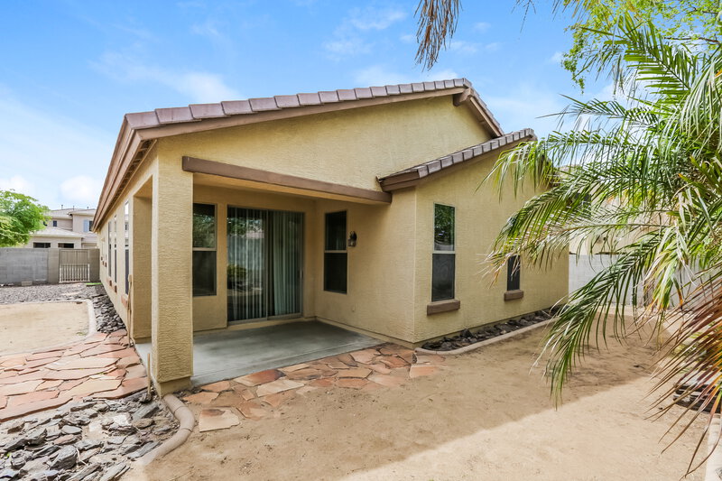 2,100/Mo, 6806 W Evergreen Terrace Peoria, AZ 85383 Rear View