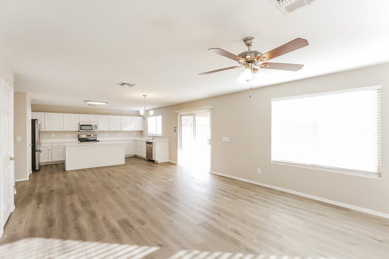 2,195/Mo, 6217 S 20th Glen Phoenix, AZ 85041 Floorplan View 3