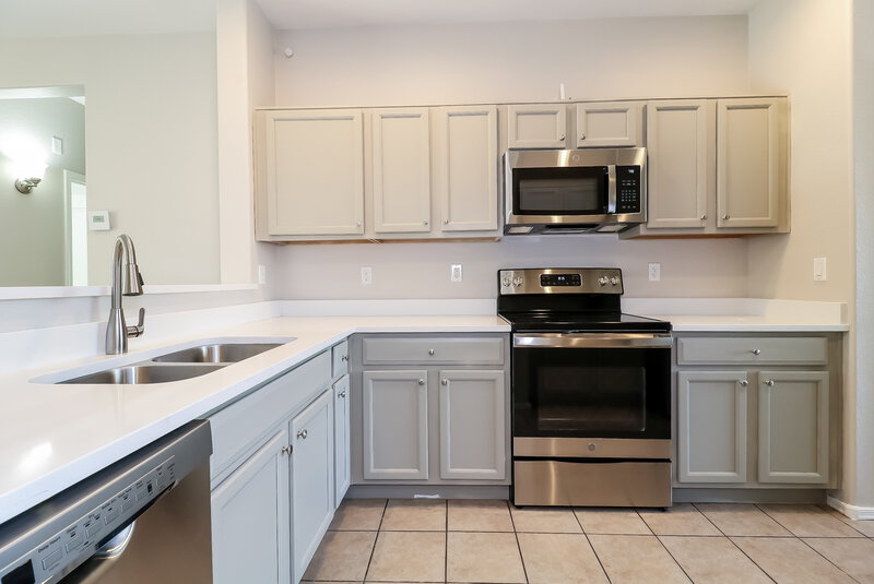 1,750/Mo, 11617 W Hill Dr Avondale, AZ 85323 Kitchen View