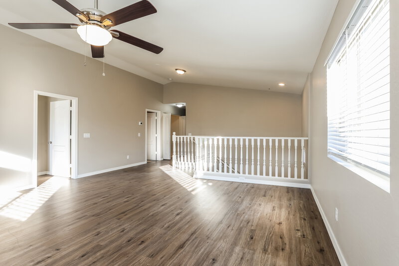 2,500/Mo, 3251 W Jessica Ln Phoenix, AZ 85041 Loft View