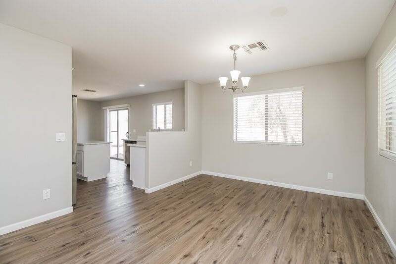 1,975/Mo, 1198 E Dust Devil DR San Tan Valley, AZ 85143 Dining Room View