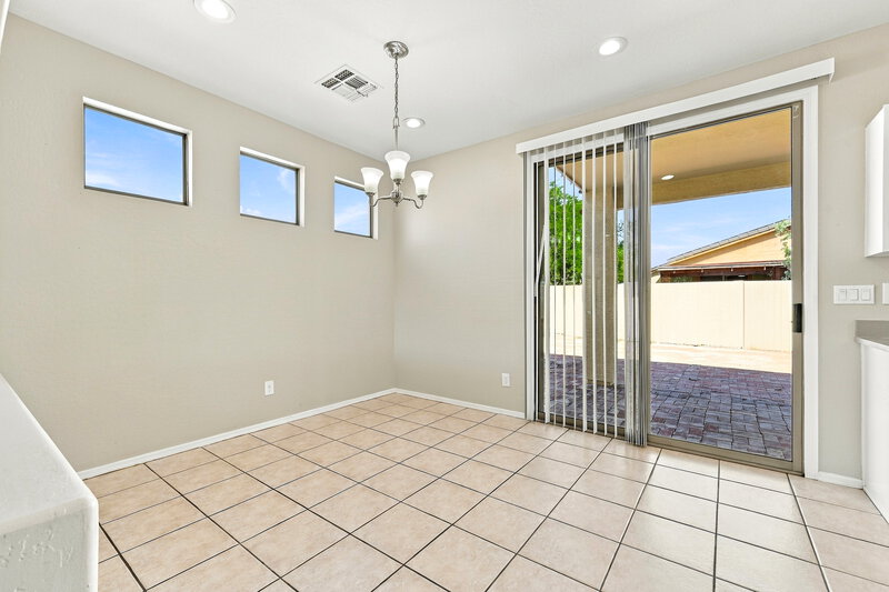 2,100/Mo, 17518 W Hope Dr Goodyear, AZ 85338 Dining Room View