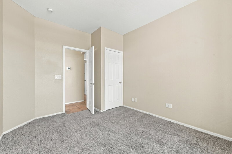 2,100/Mo, 17518 W Hope Dr Goodyear, AZ 85338 Bedroom View