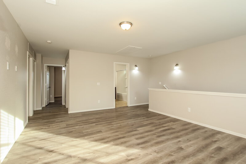 2,530/Mo, 4855 S 4th Ave Phoenix, AZ 85041 Loft View 2
