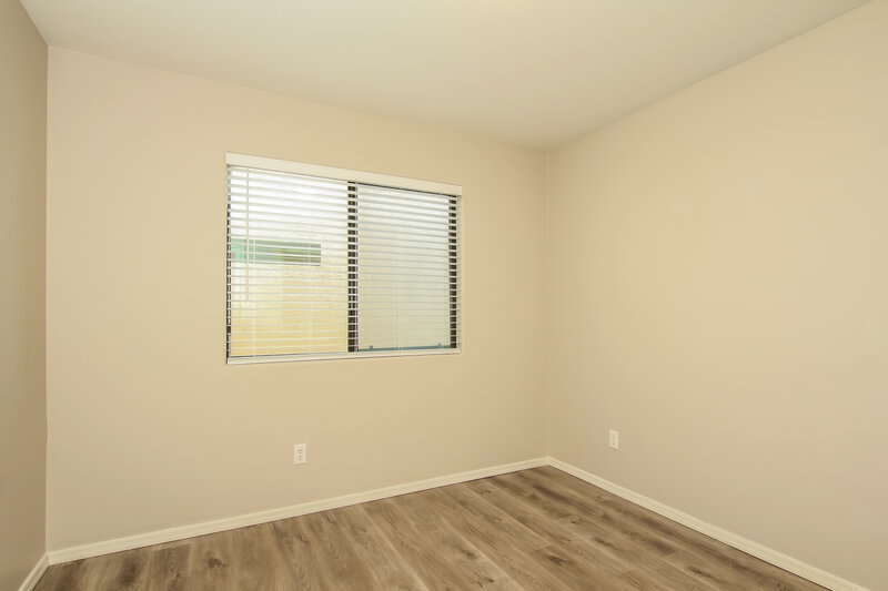 2,530/Mo, 4855 S 4th Ave Phoenix, AZ 85041 Bedroom View