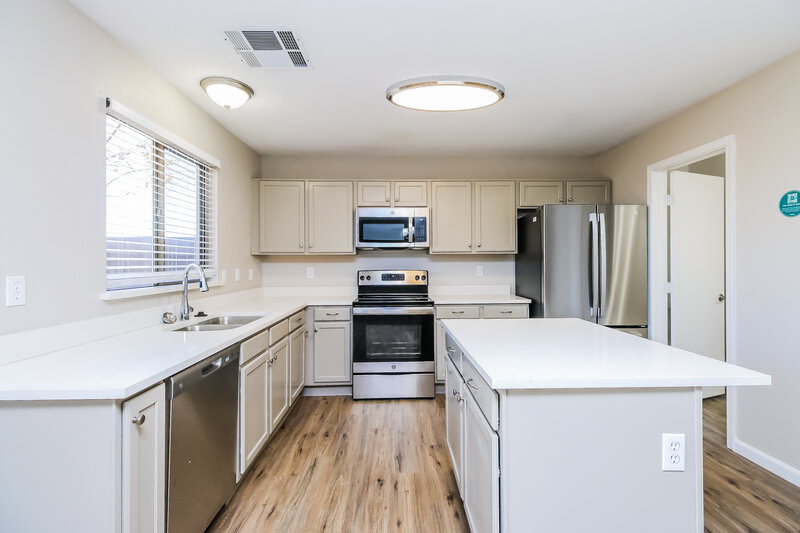 2,365/Mo, 1346 S Boulder St D Gilbert, AZ 85296 Kitchen View