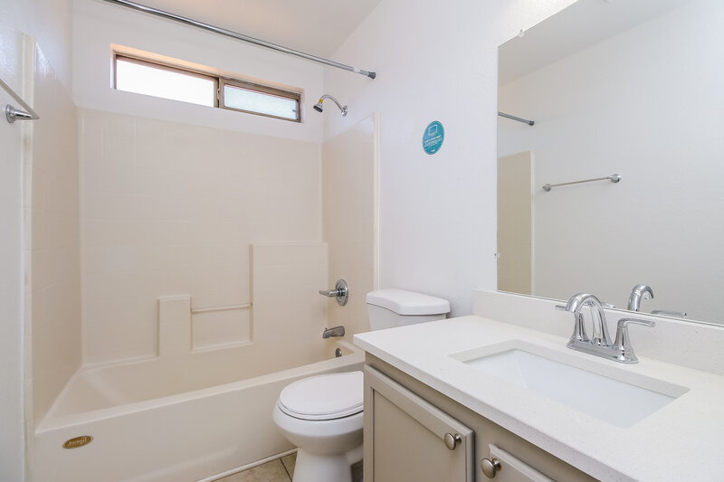 2,365/Mo, 1346 S Boulder St D Gilbert, AZ 85296 Bathroom View