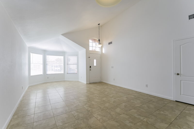 2,465/Mo, 9528 W Clara Ln Peoria, AZ 85382 Living Room View